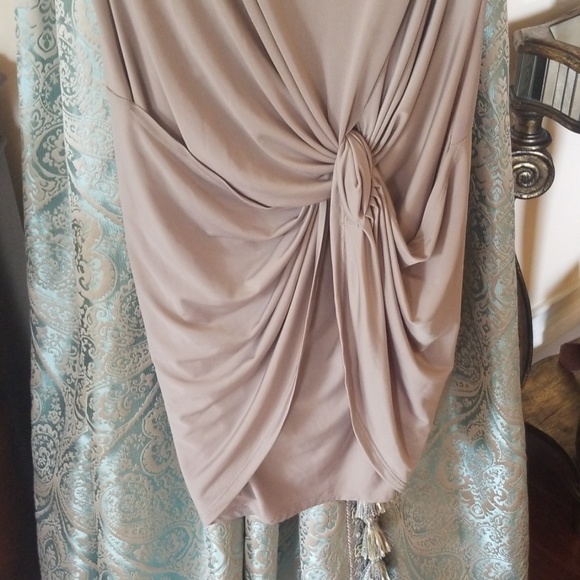 Dress - Picture 3 of 7